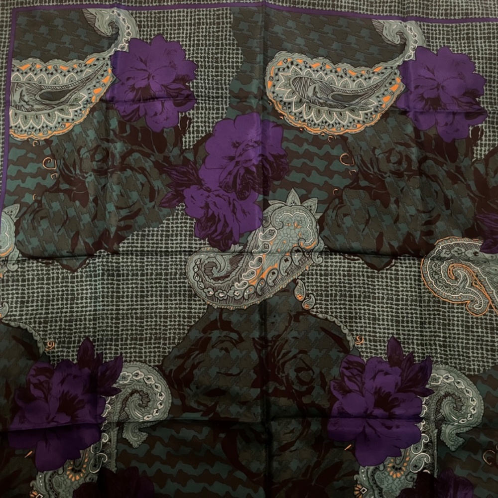 Christian Dior E'Charpes Vintage Silk Paisley Scarf - Picture 3 of 11